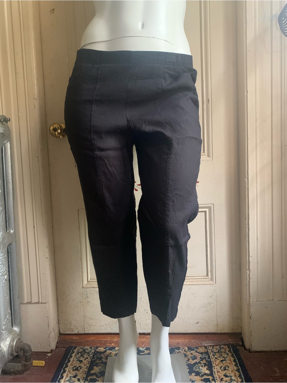 J. Jill Black Cropped Straight-Leg Capris